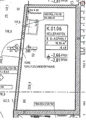 Grundriss eines Kellerabteils mit einer Fläche von 10,96 m² und einer Schiebetür.