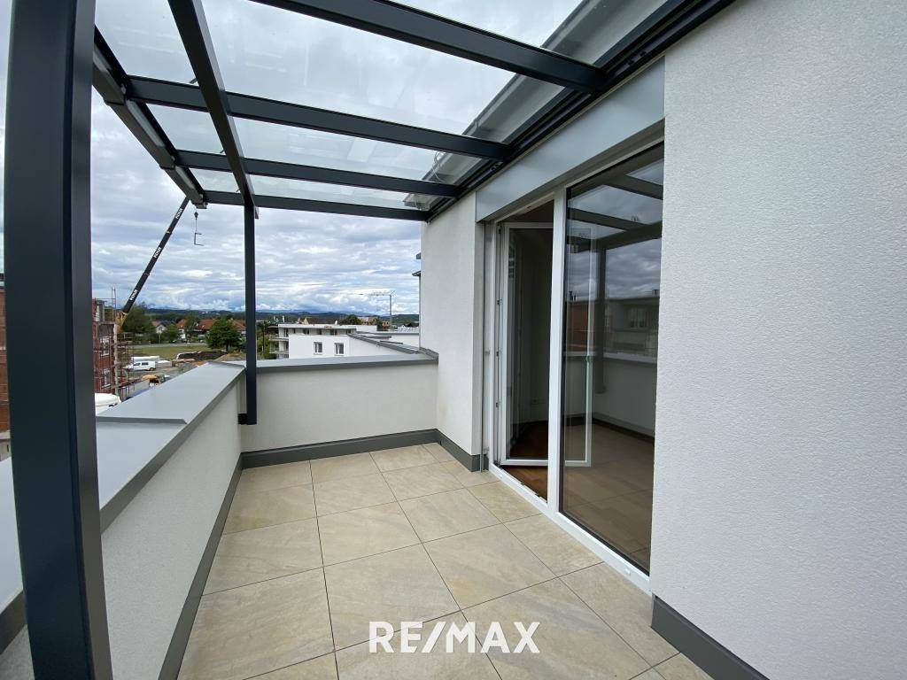 kleine Terrasse vom Schlafzimmer