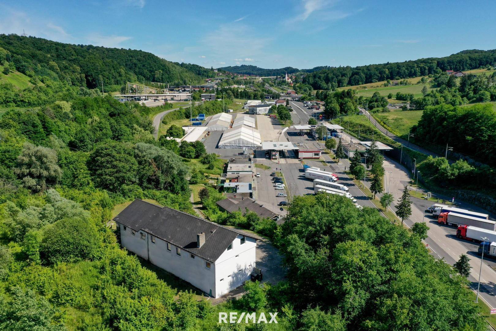 Luftbild Liegenschaft