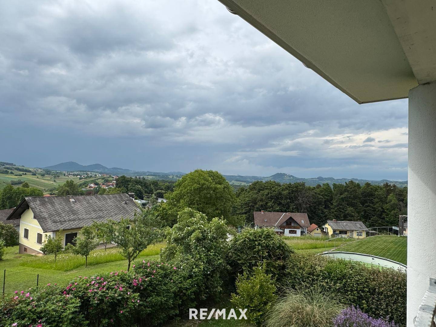 Blick bis in die Berge