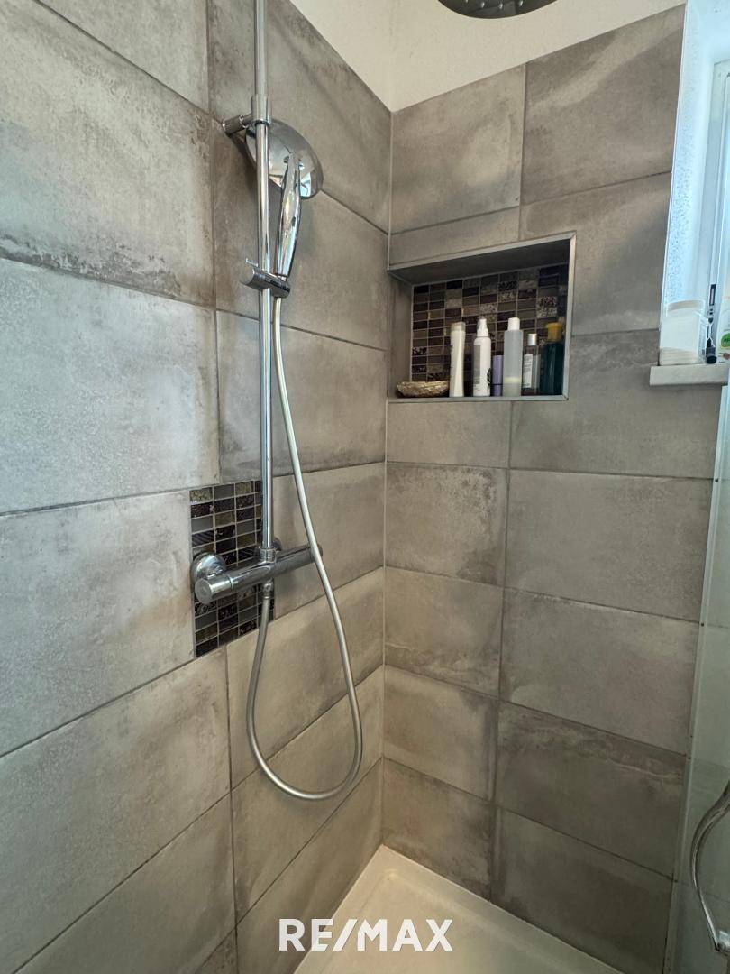 Dusche OG