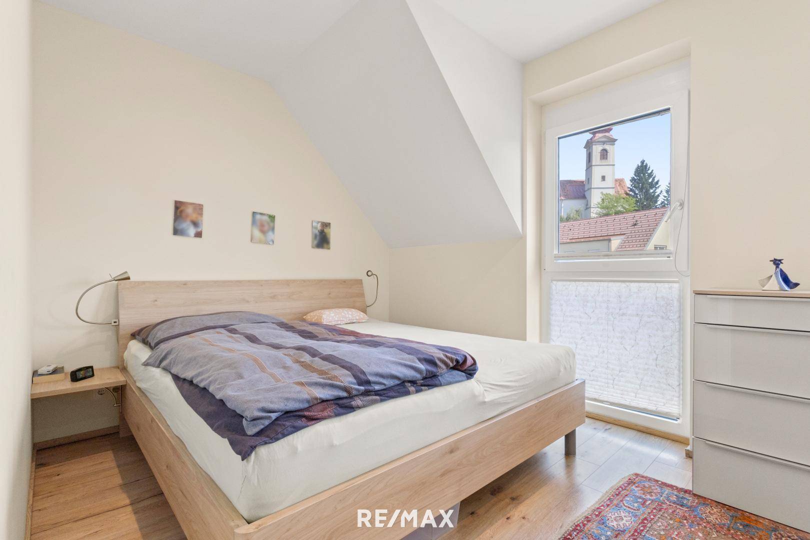 Schlafzimmer DG (1)