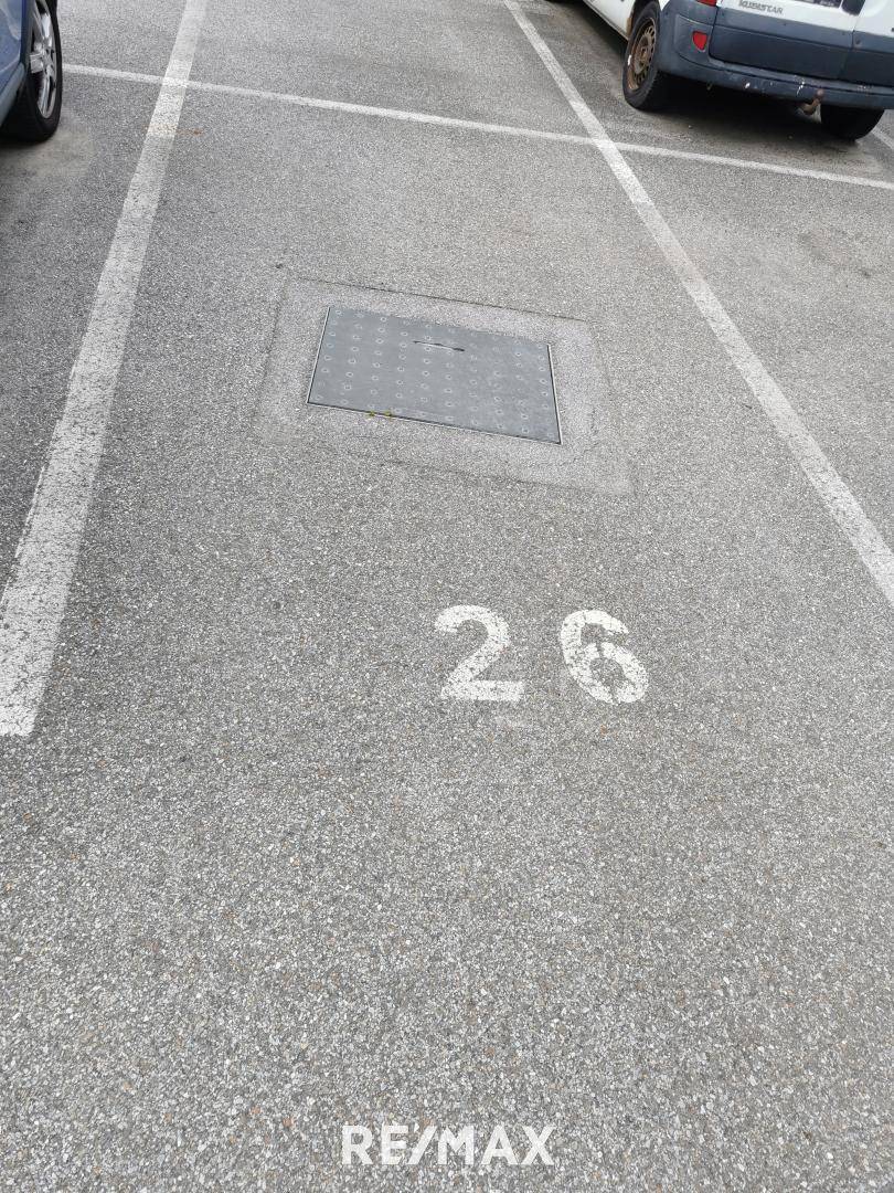KFZ Abstellplatz