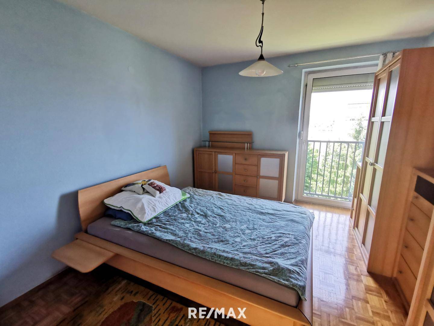 Schlafzimmer (1)
