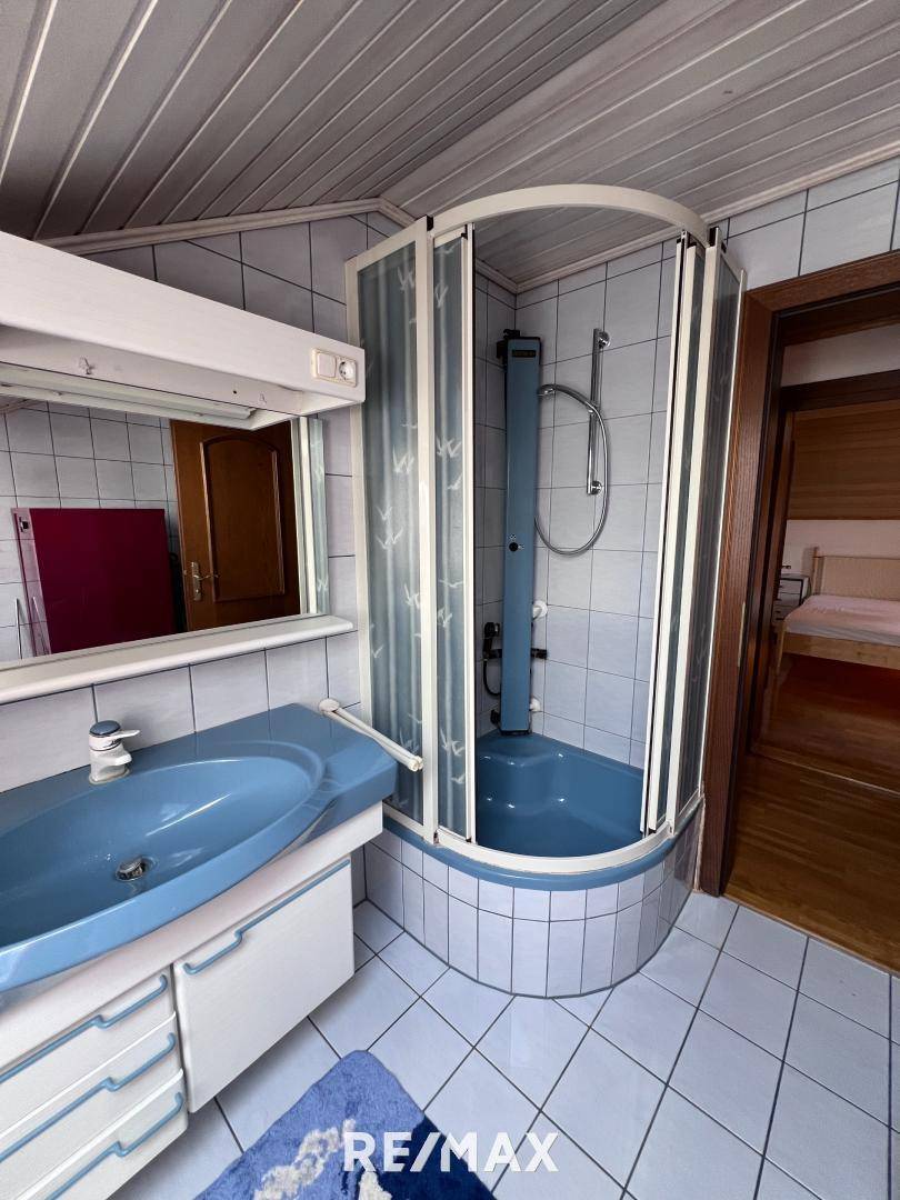 Badezimmer DG