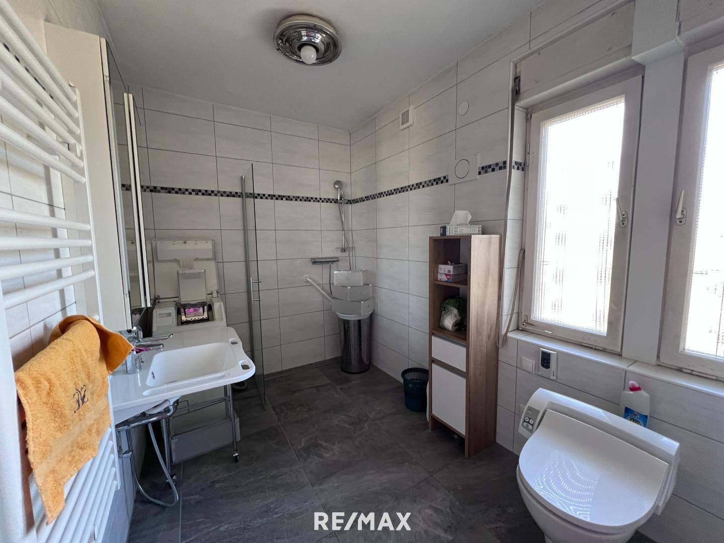 Badezimmer EG