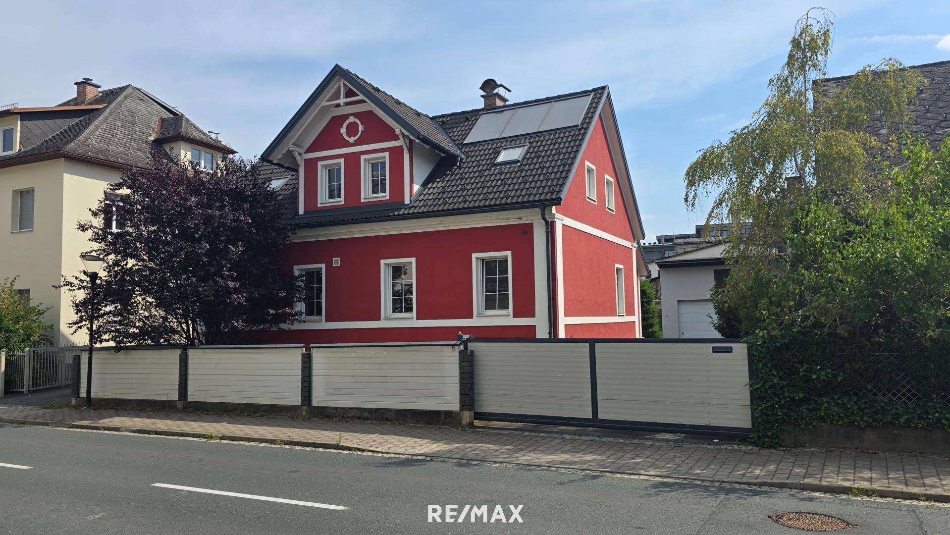 Straßenansicht