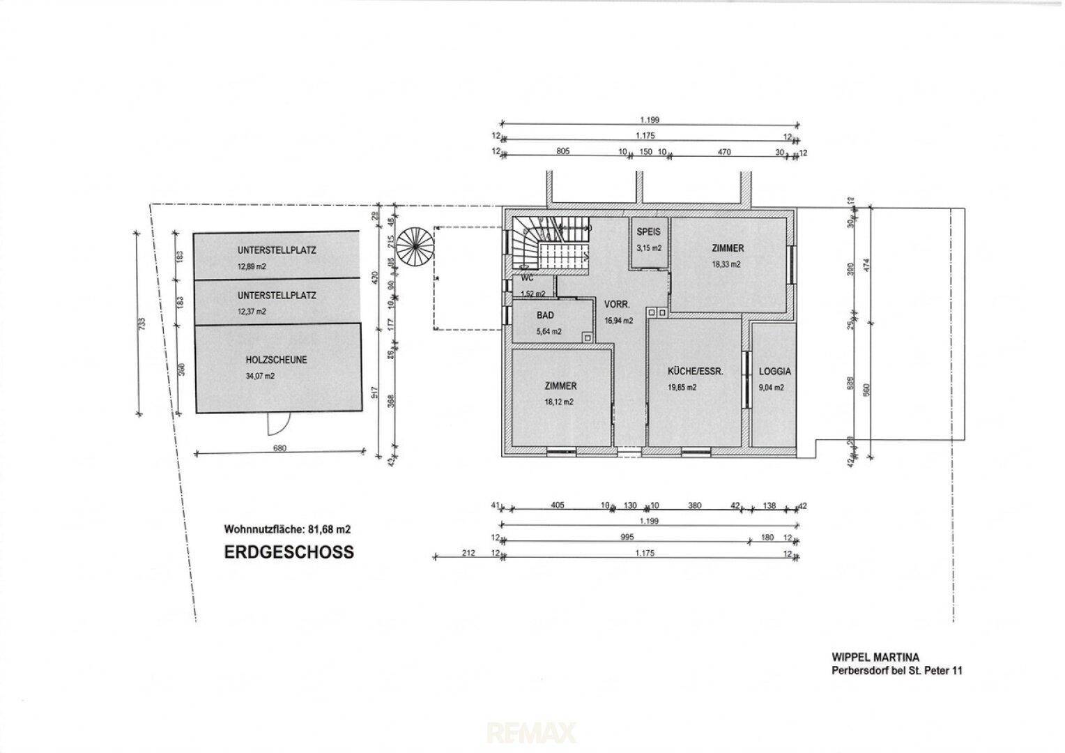 Grundriss des Erdgeschosses mit Küche, Essbereich, Zimmern, Bad und Loggia.