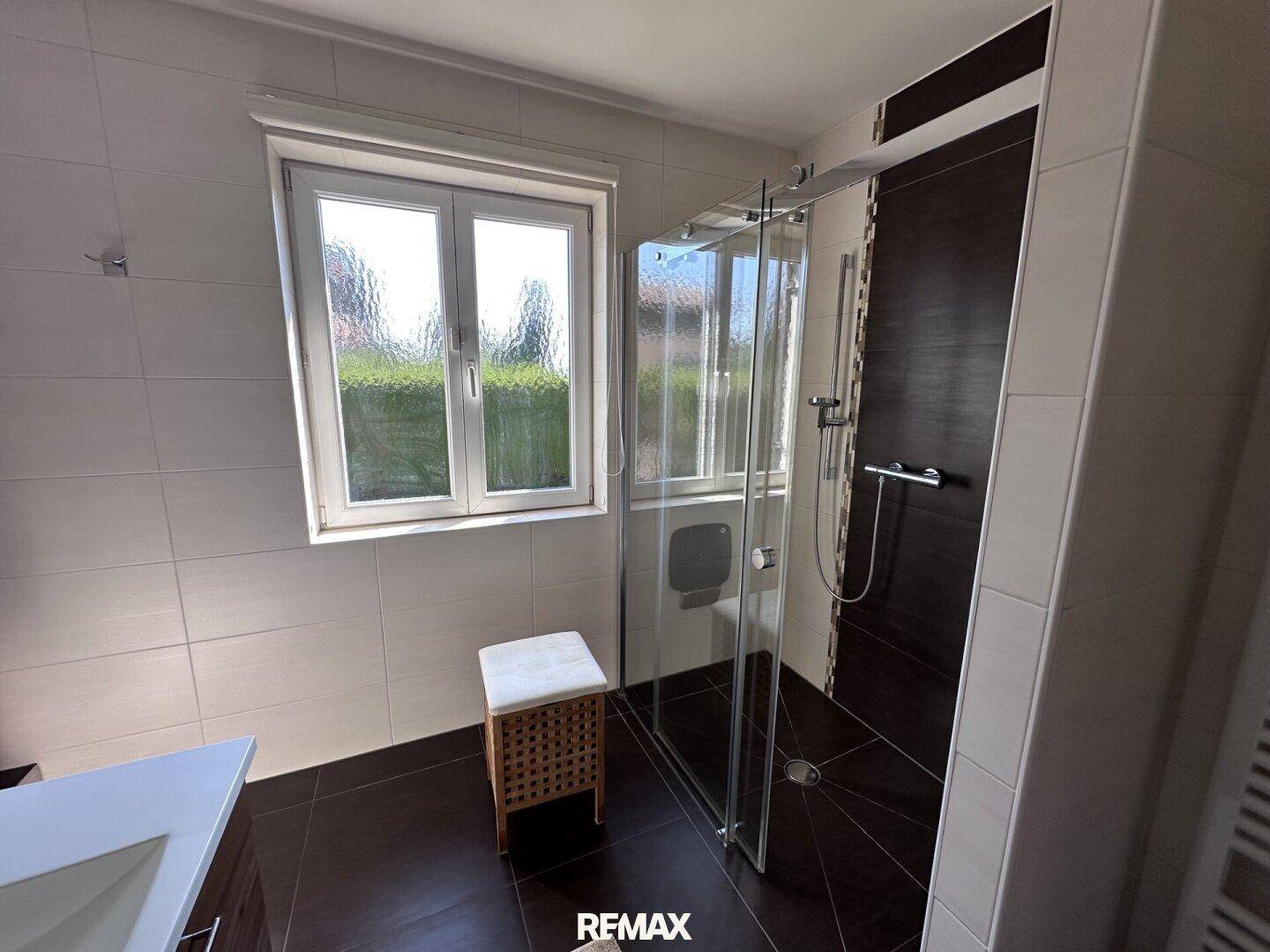 Badezimmer EG