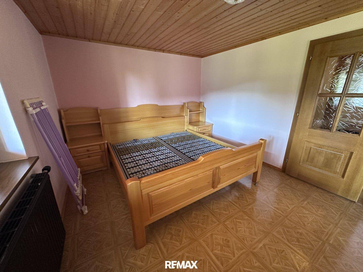 Zimmer 2 EG