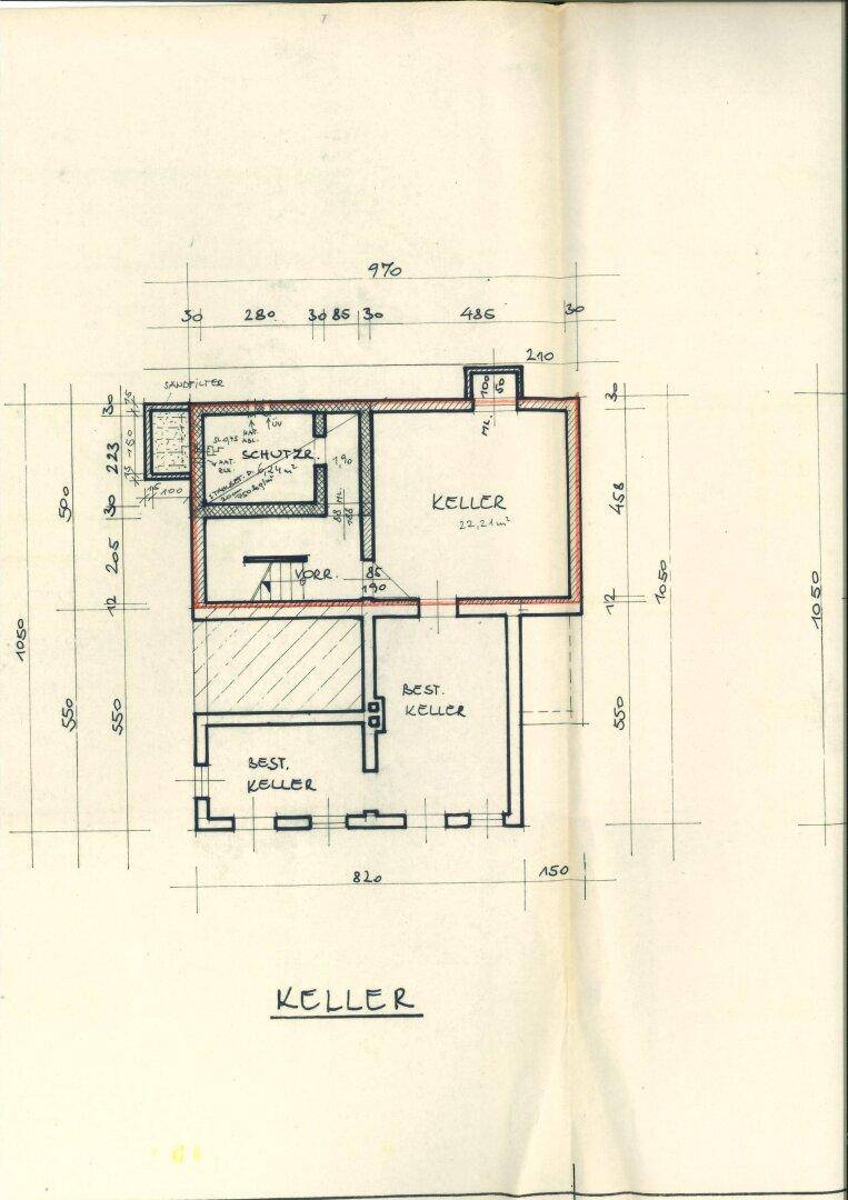Handgezeichneter Grundriss des Kellers mit verschiedenen Kellerbereichen und Lagerflächen.