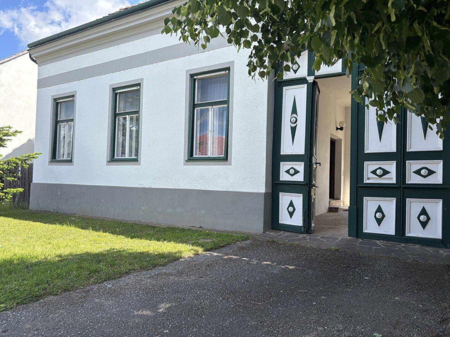 Stilvoller Streckhof mit Nebengebäude im idyllischen Südburgenland - Mehr