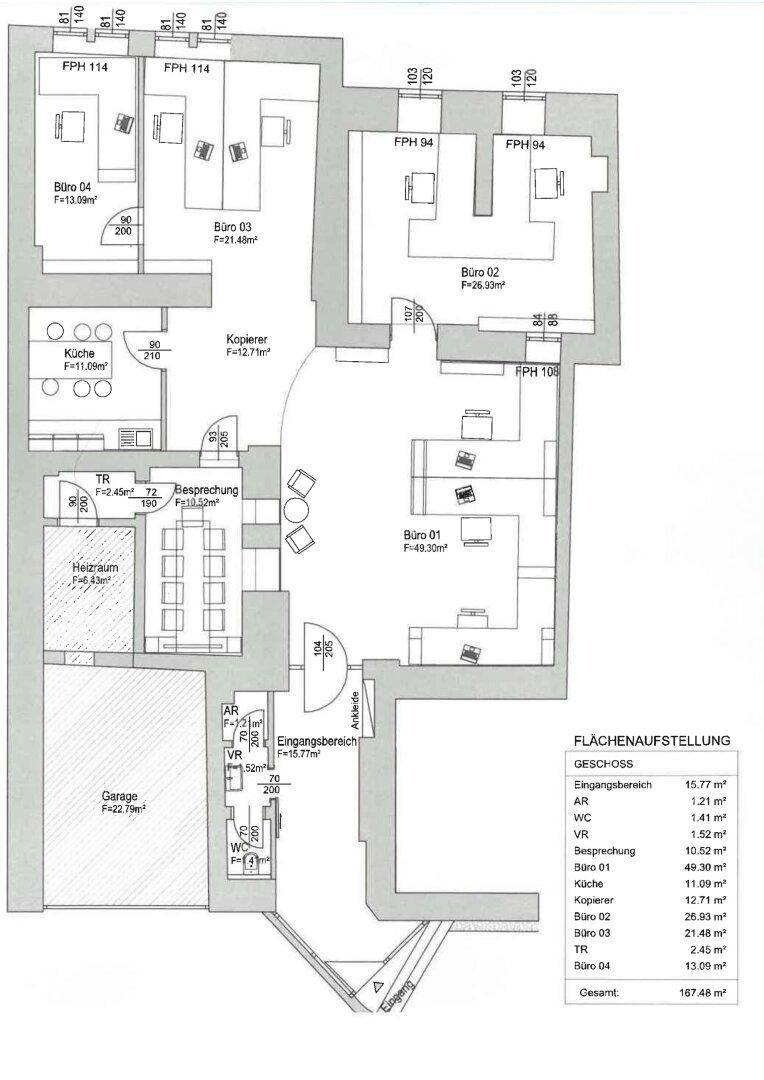 Grundrissplan des Bürogebäudes mit verschiedenen Büros, Küche und Besprechungsraum.
