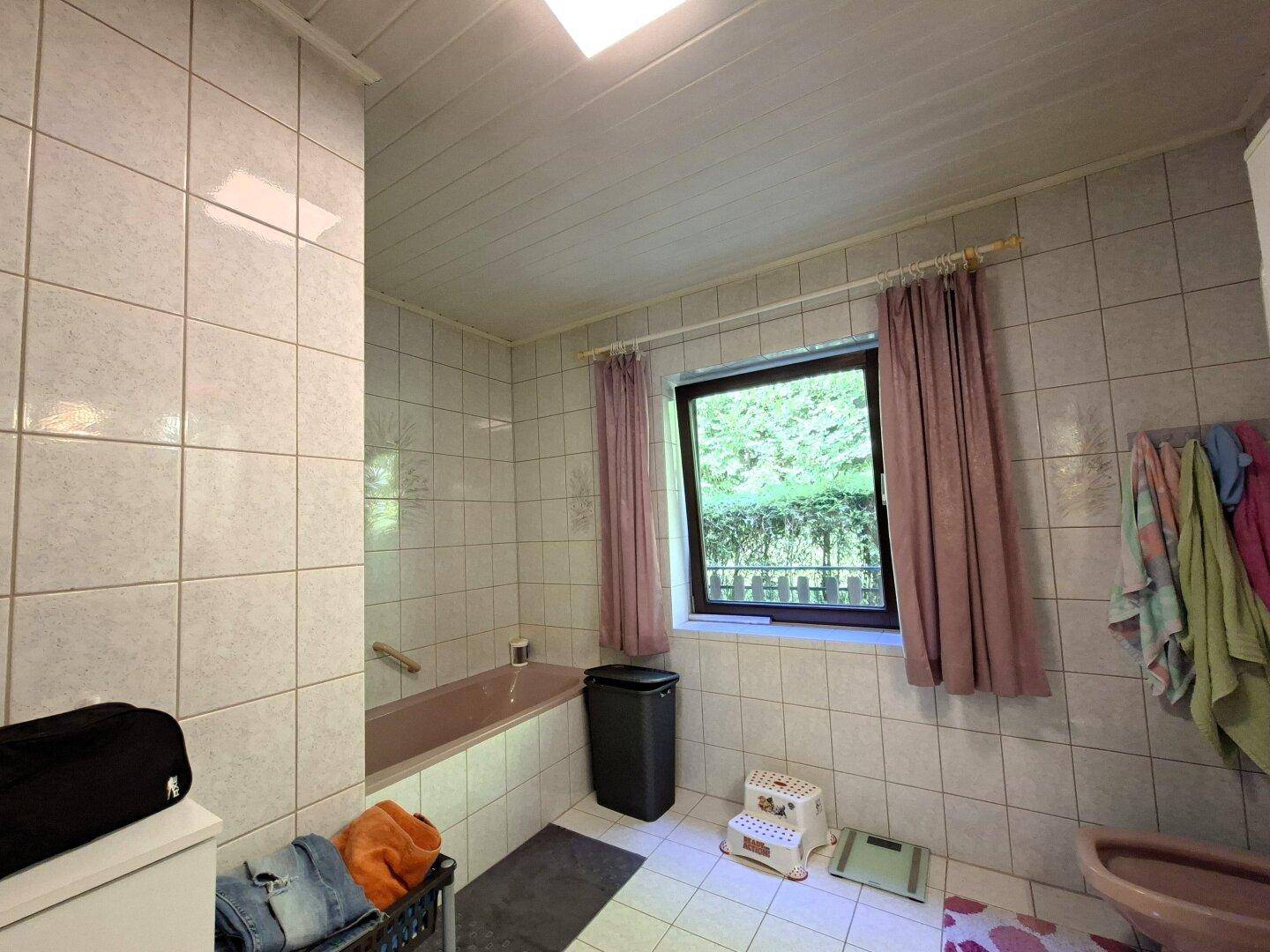 15715-Badezimmer EG