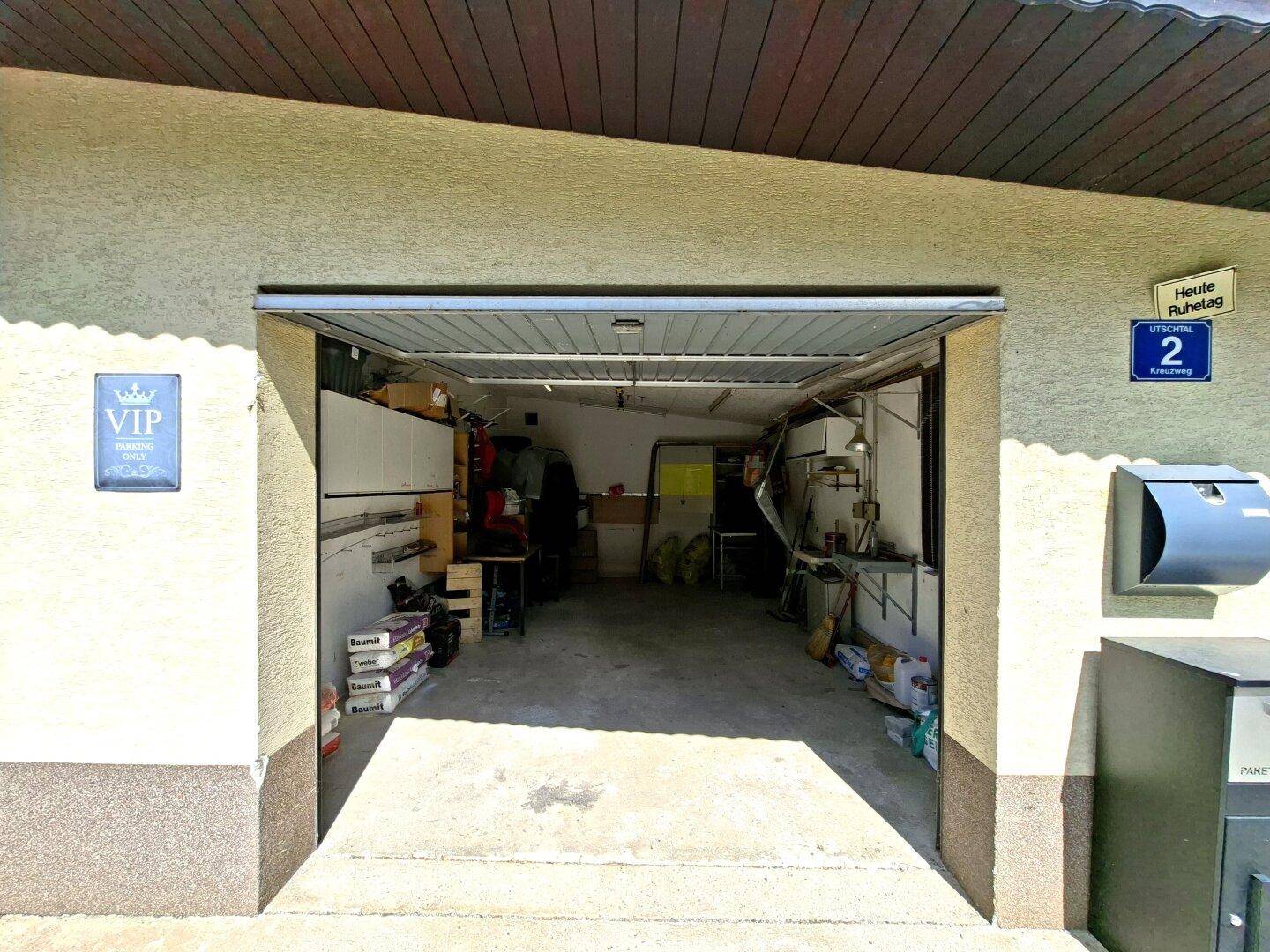 15715-Garage 3