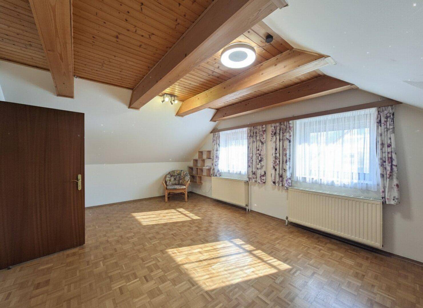 Schlafzimmer DG