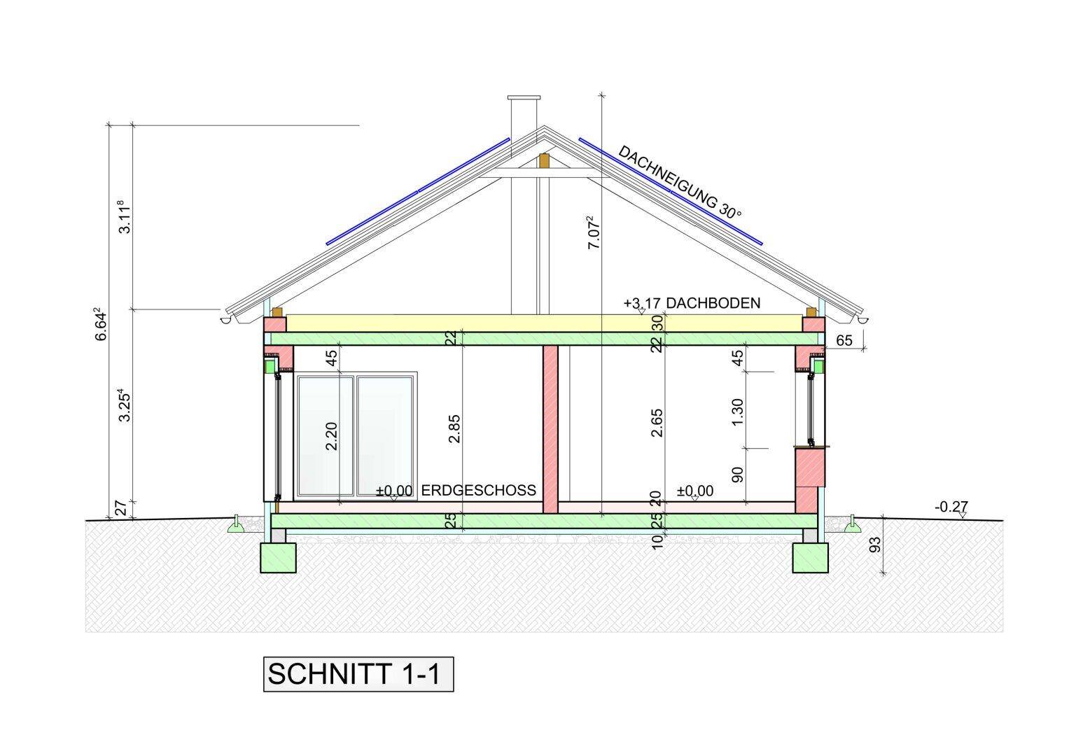 Architektonischer Schnitt des Gebäudes zeigt Dachneigung, Deckenhöhen und Konstruktionsdetails.