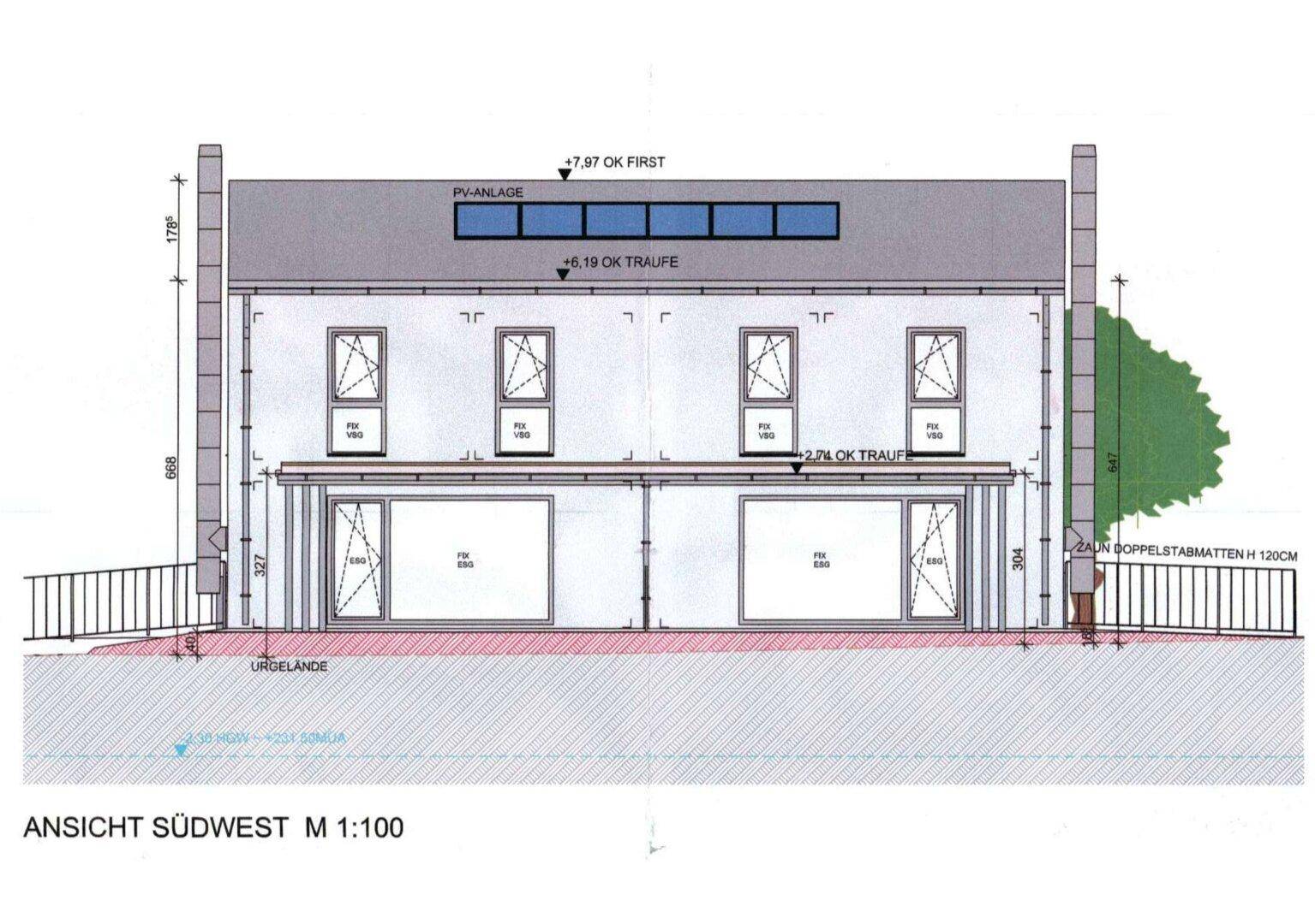 Architektonische Ansicht der Südwestfassade mit Fenstern und Photovoltaikanlage.