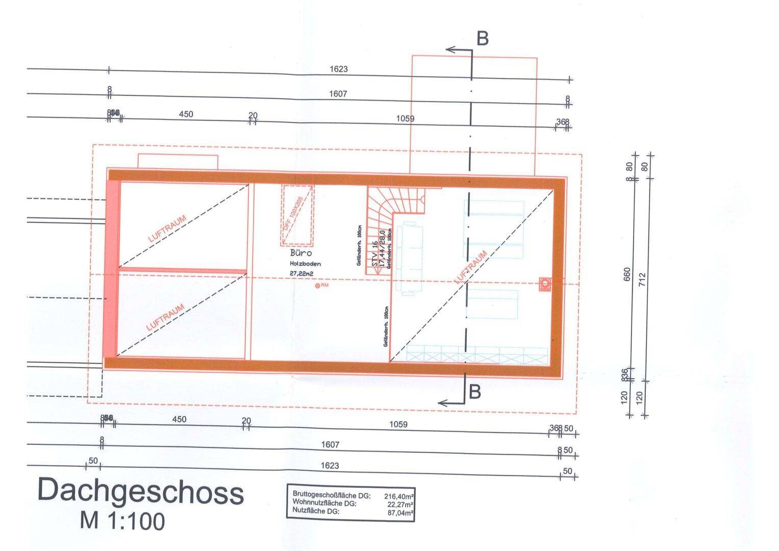 Grundriss des Dachgeschosses mit Büro, Luftraum und Treppenaufgang.