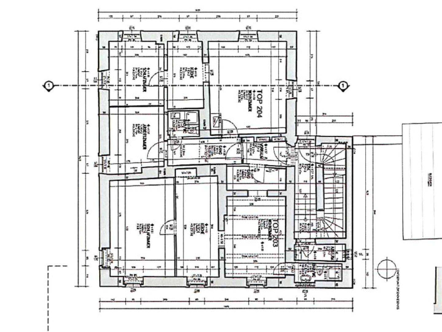Grundriss eines weiteren Gebäudeteils mit Treppenhaus und verschiedenen Zimmern.