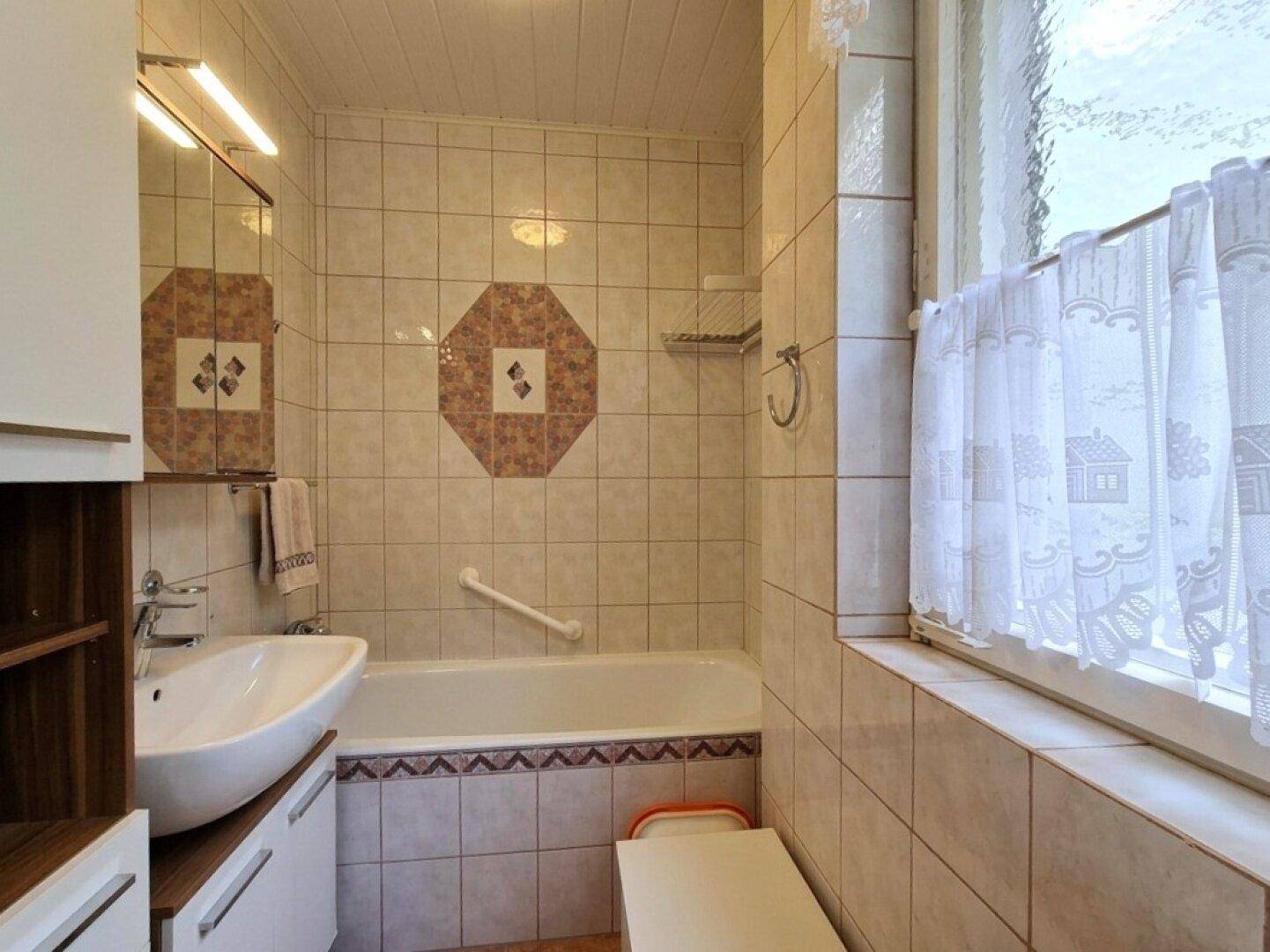 15973-Badezimmer