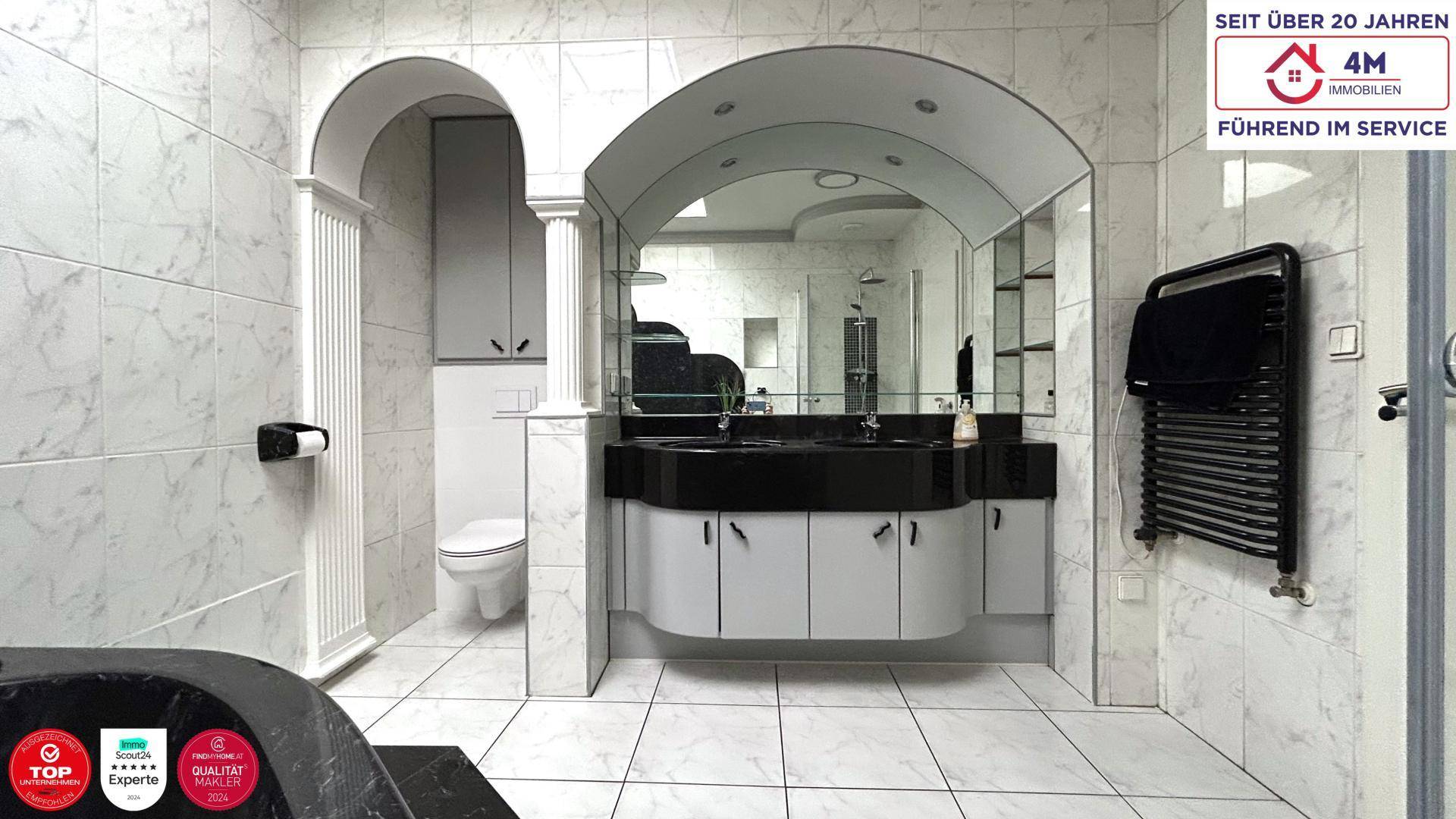 Badezimmer (OG)