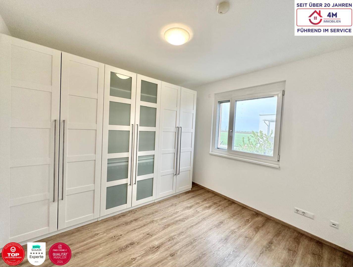 Schlafzimmer 1