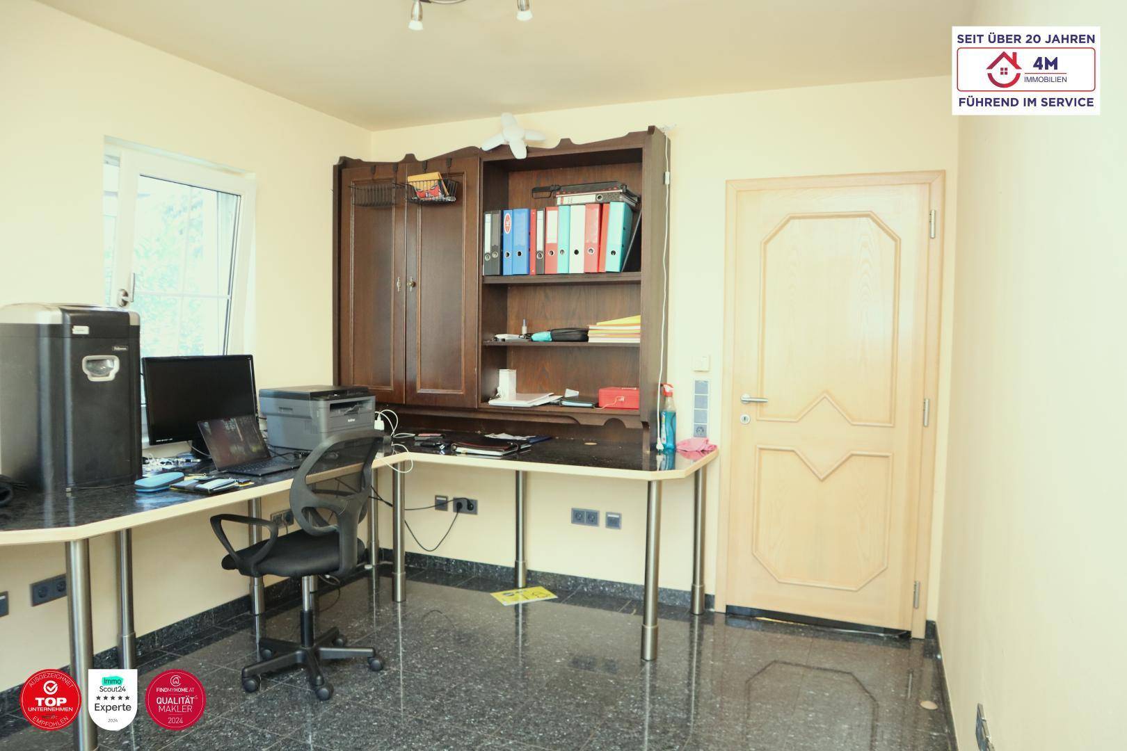 Büro