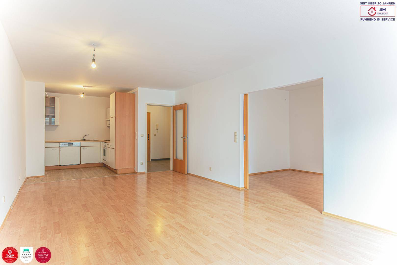 Wohnzimmer mit offener Küche - Ansicht 2