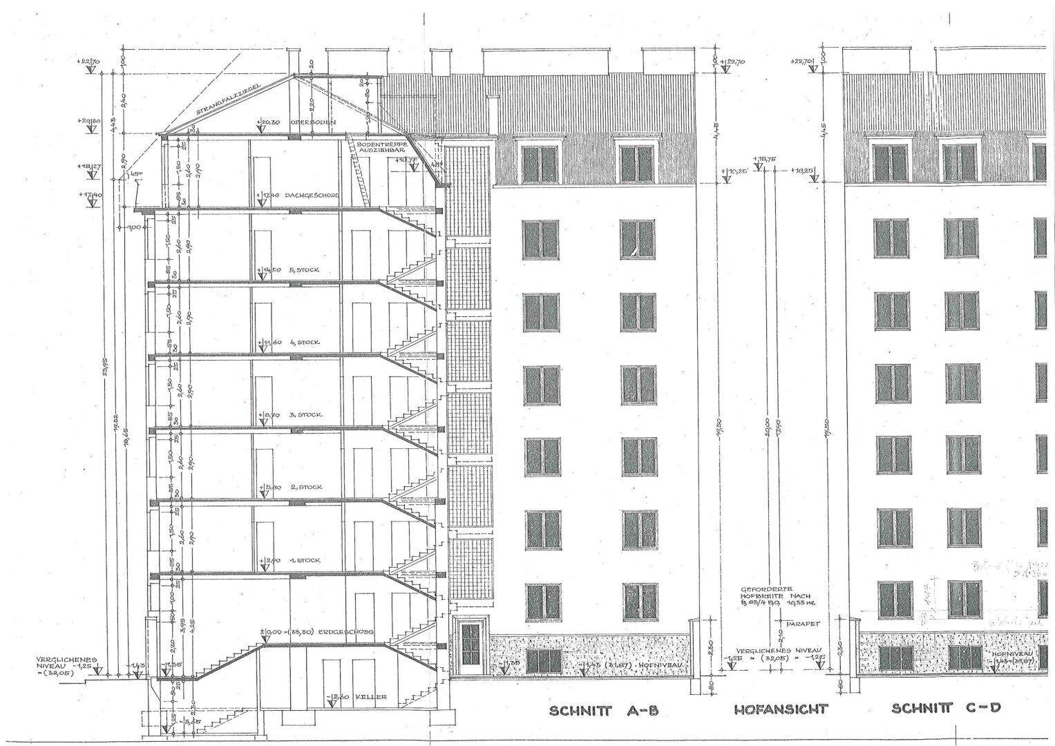 Architektonischer Schnitt und Hofansicht des Gebäudes mit Darstellung der Stockwerke.