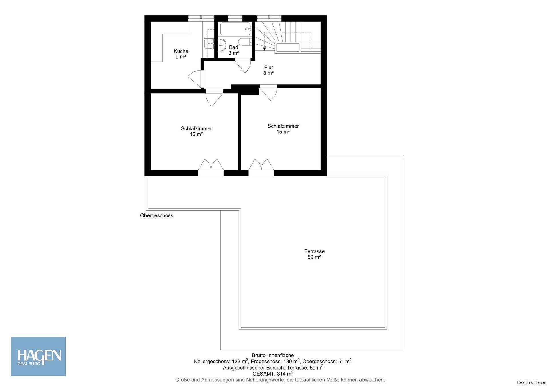 Grundriss des Obergeschosses mit Schlafzimmern, Küche, Bad und großer Dachterrasse.