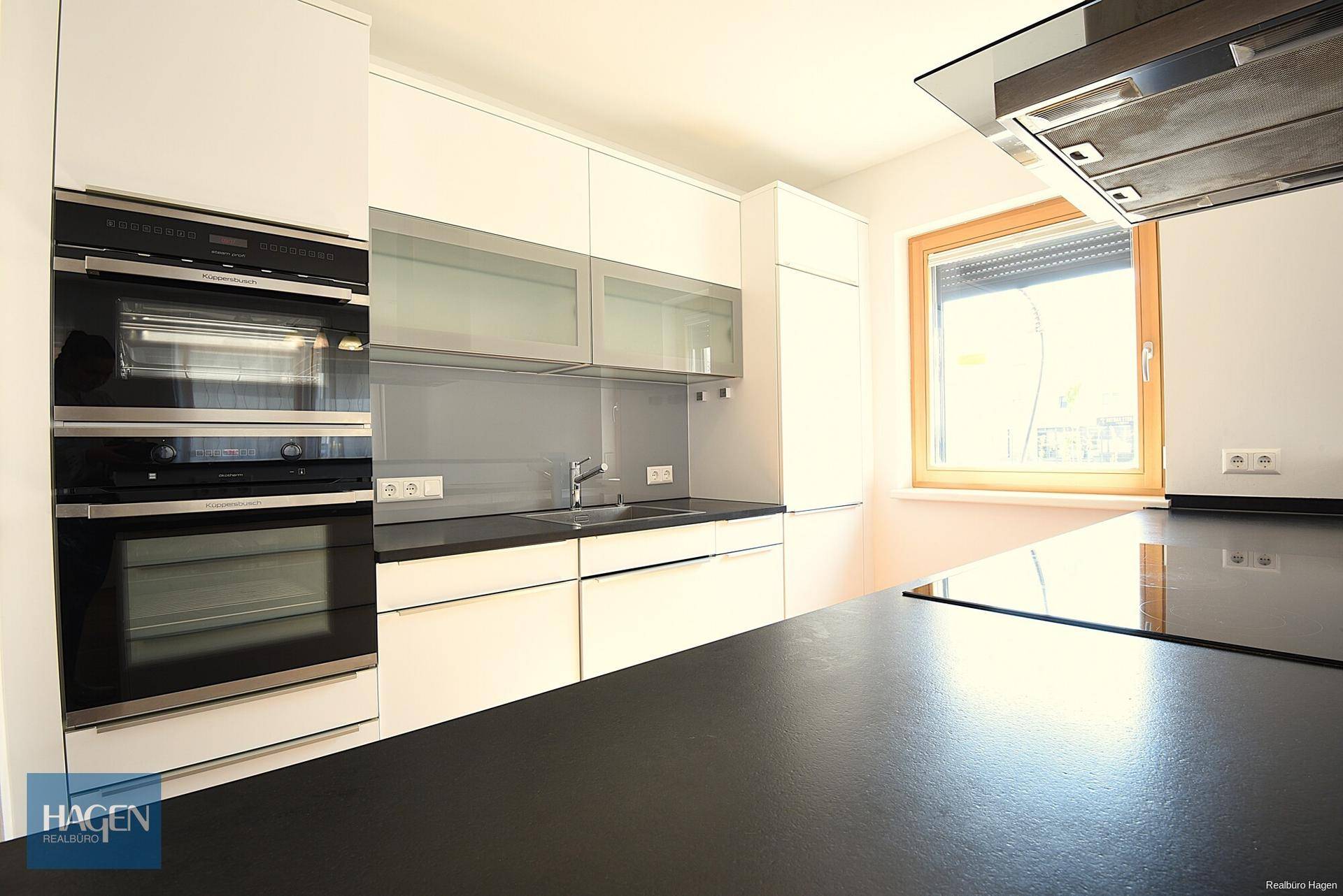 Neuwertiges Wohnhaus mit Carport und Werkstatt in Lustenau zu vermieten! - Widok 5