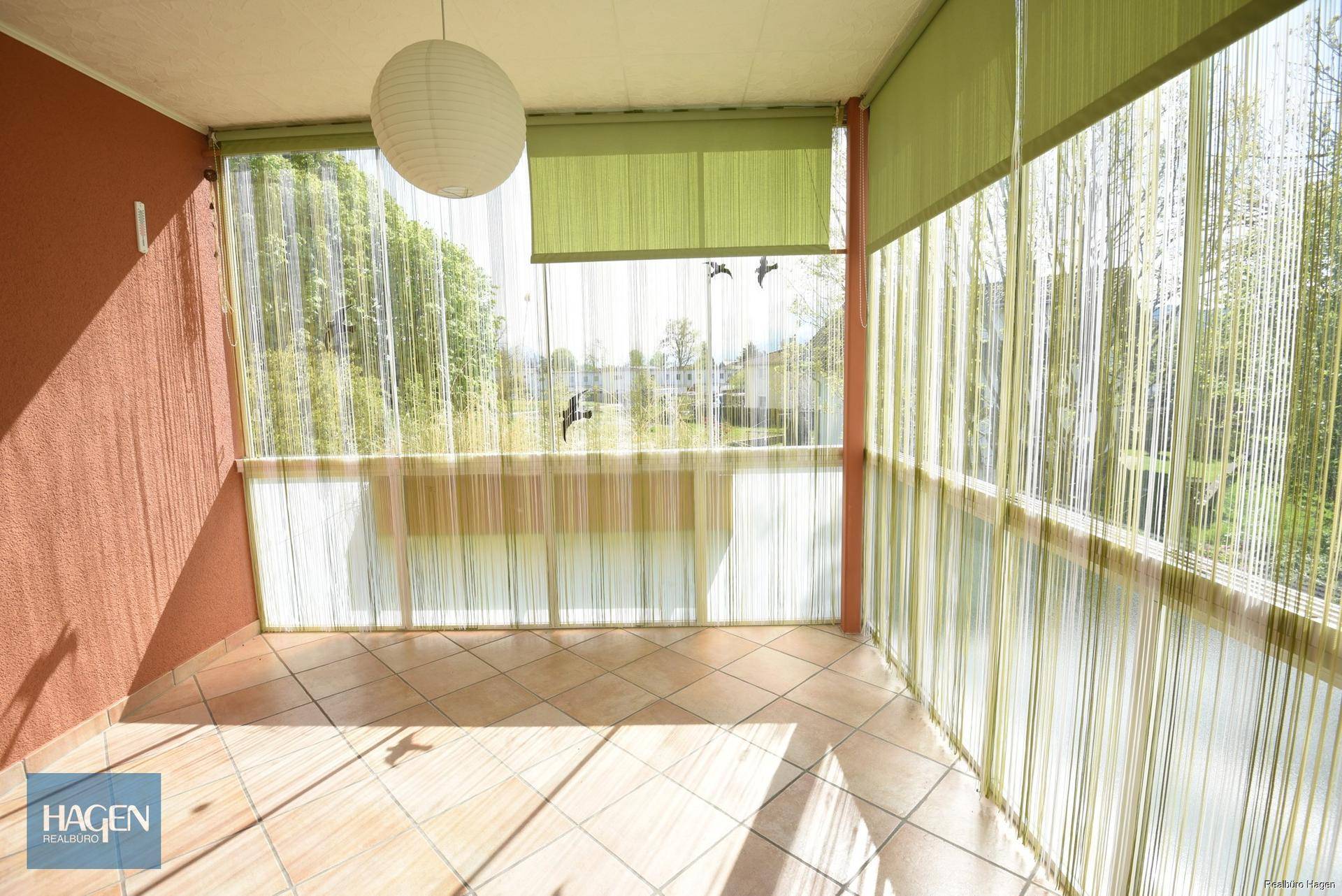 Verglaster Balkon