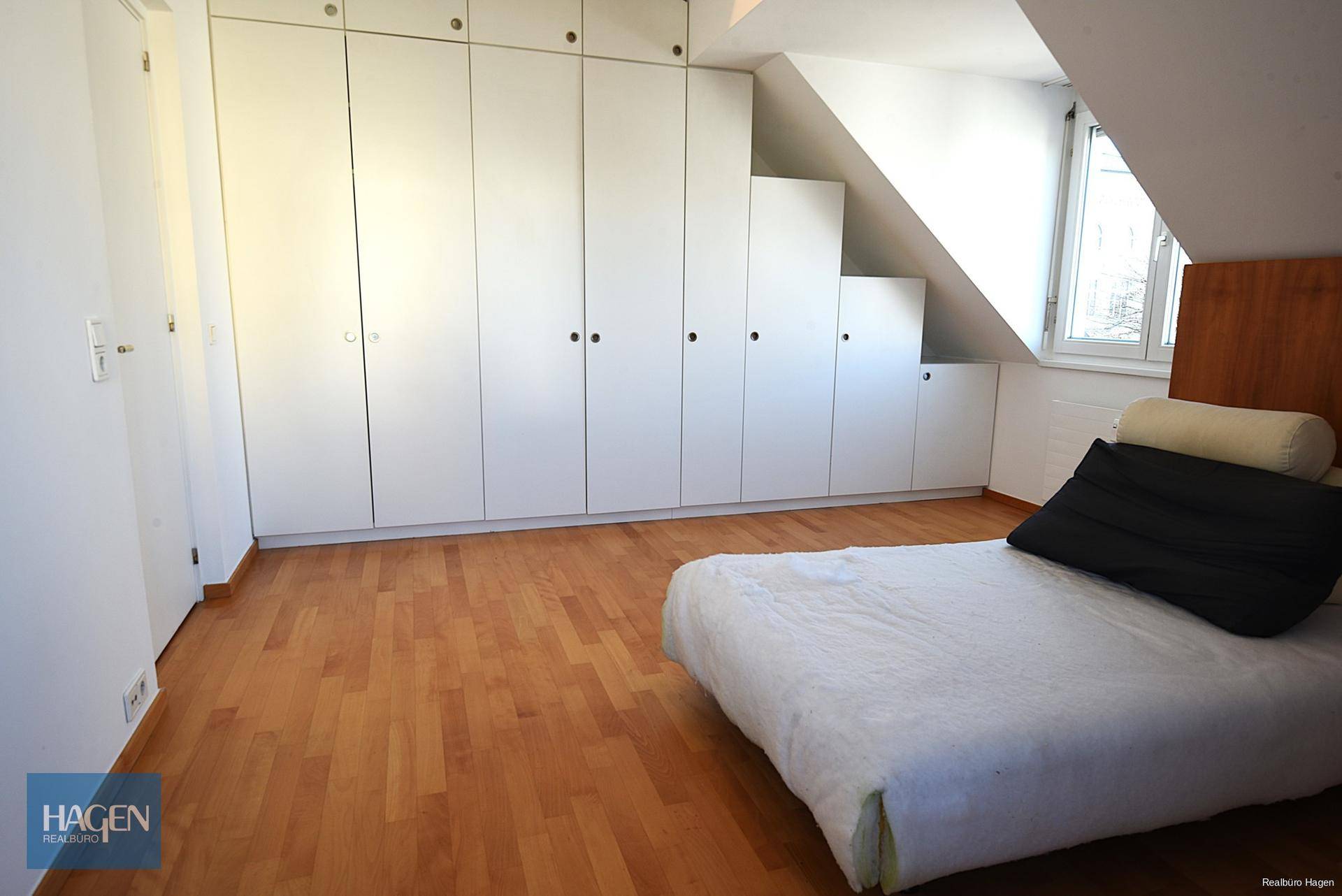 Schlafzimmer 2