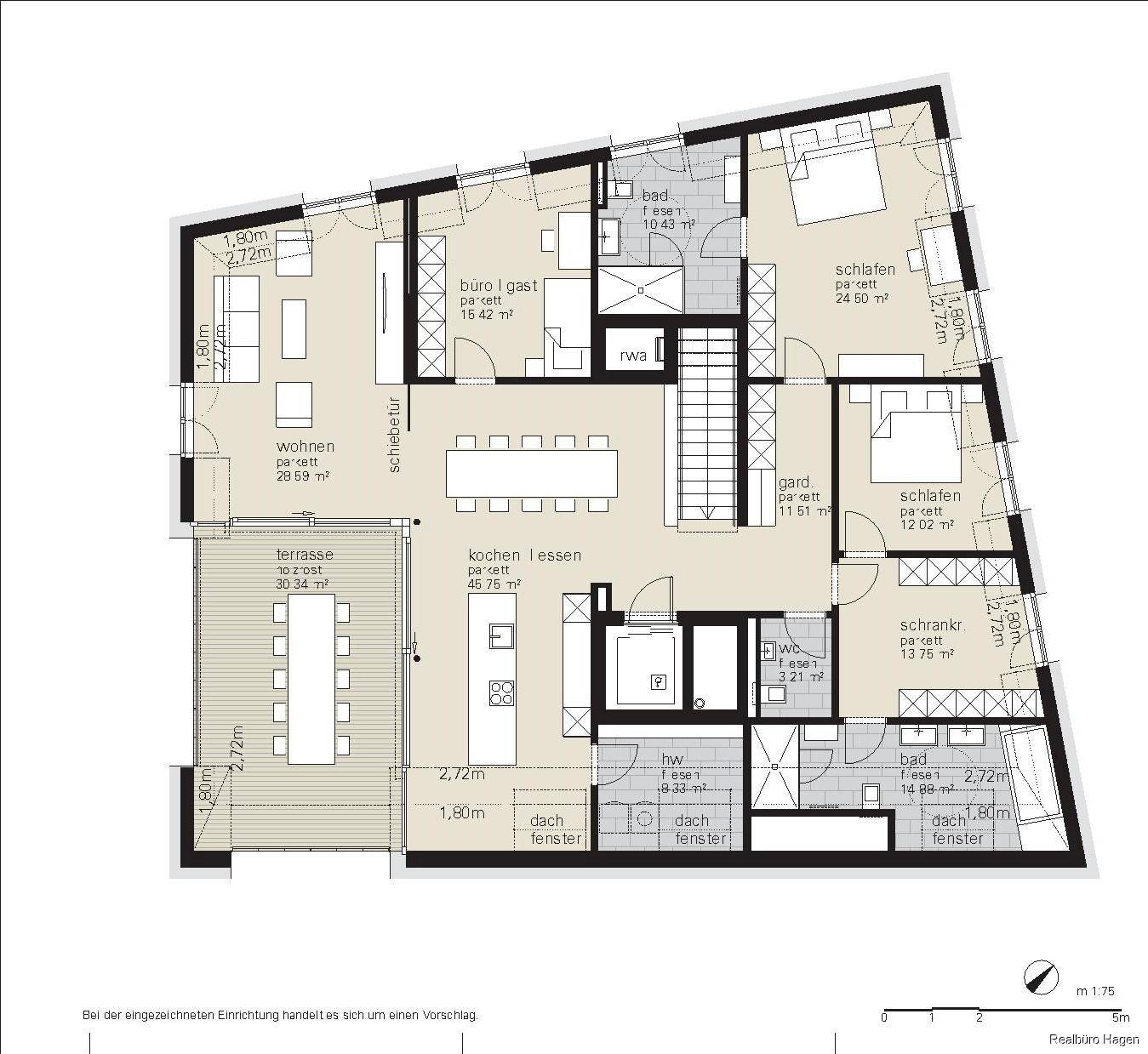 Detaillierter Grundriss mit offenem Wohnbereich, mehreren Schlafzimmern und großer Terrasse.
