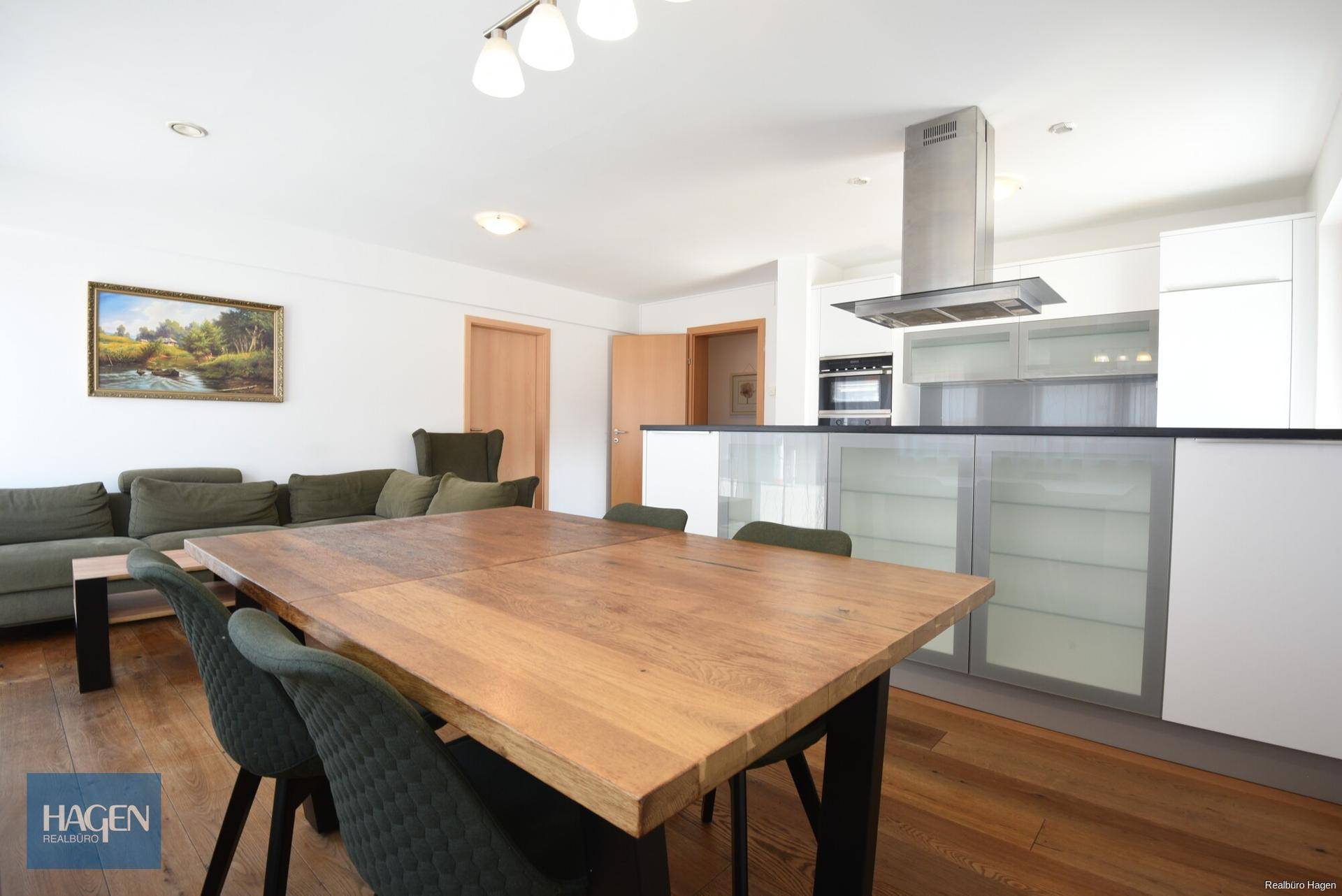 Neuwertiges Wohnhaus mit Carport und Werkstatt in Lustenau zu vermieten! - Widok 6