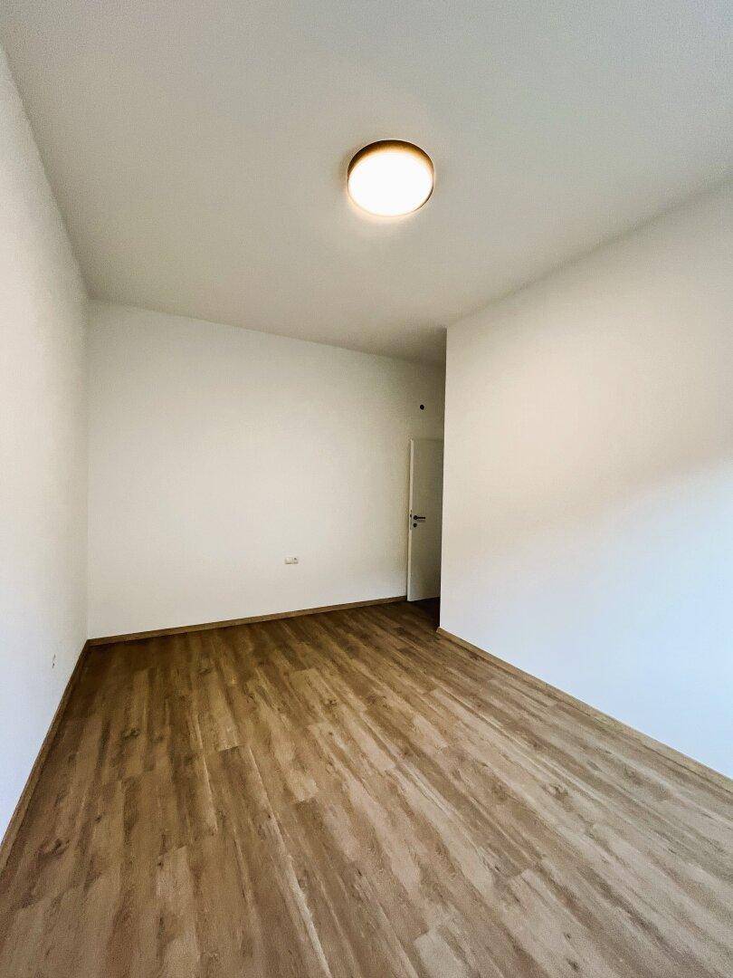 Zimmer 1 mit ca. 16m²