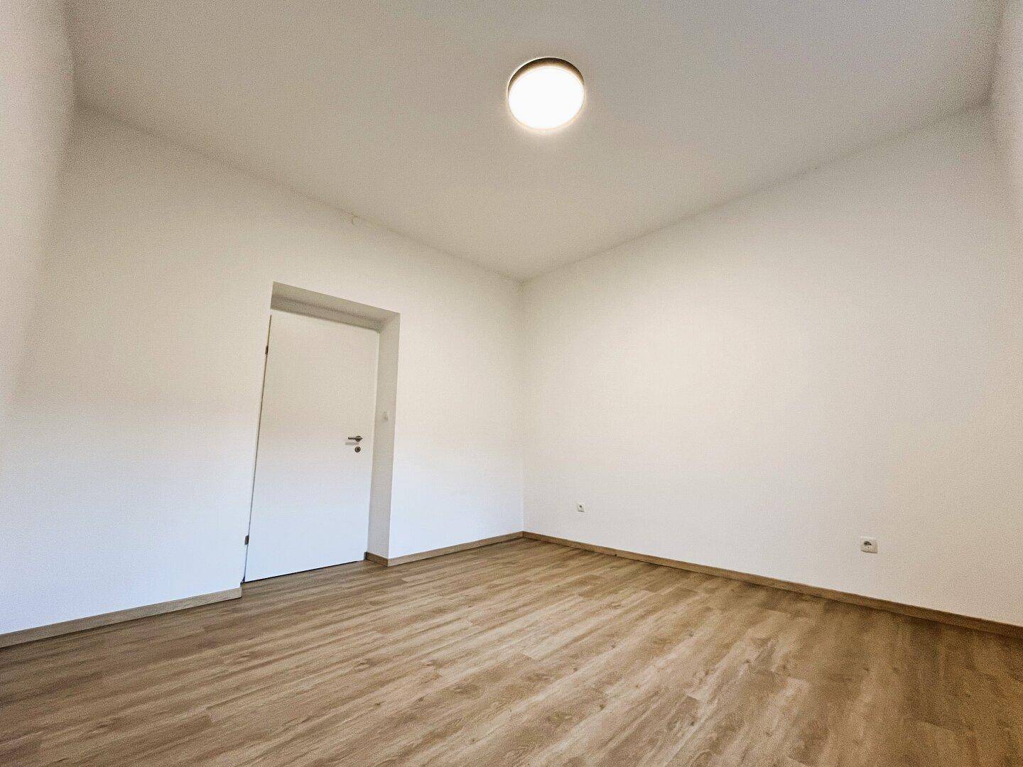 Zimmer 2 mit ca. 15m²