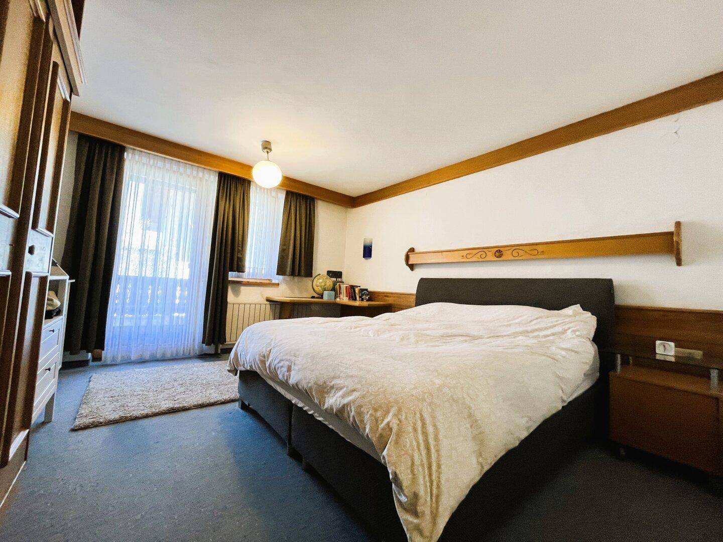 1. Wohnung im EG mit ca. 113m2 und 5 Zimmern
