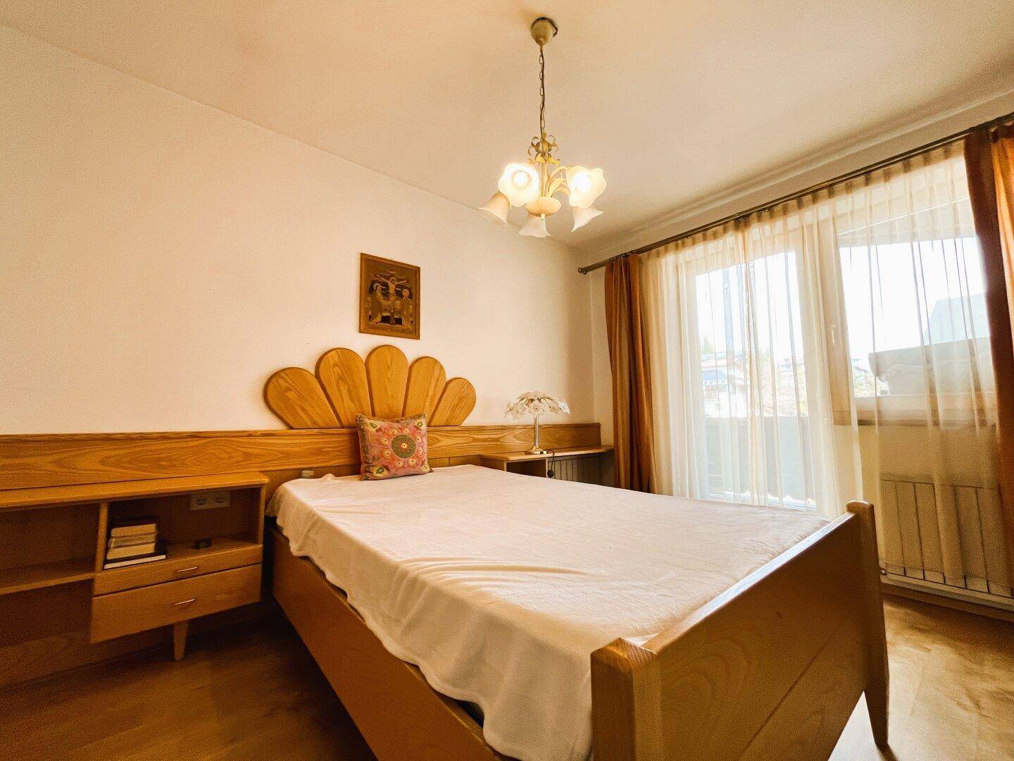 4.Wohnung im 1.OG mit ca. 104m², 4 Zimmern, 2 Bädern und 2 Balkonen