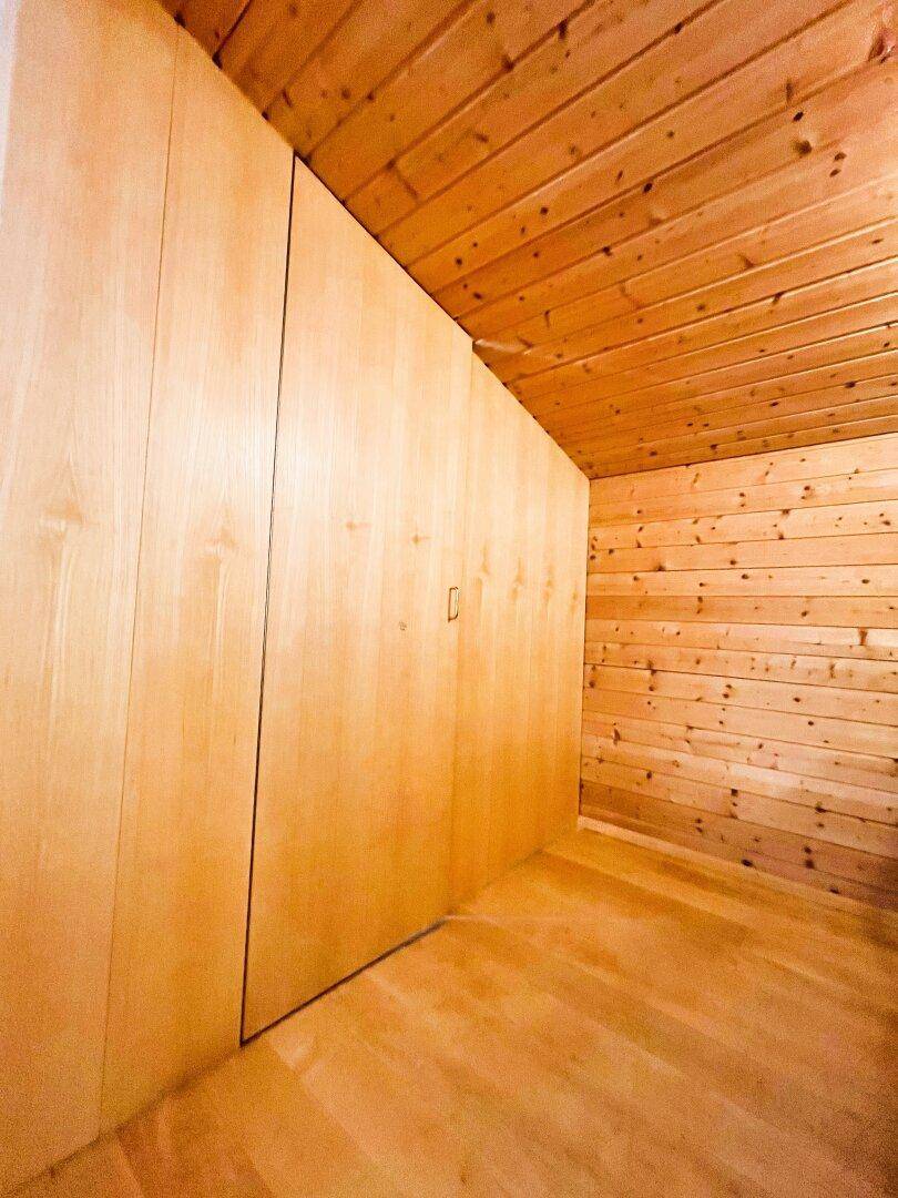 4.Wohnung im 1.OG mit ca. 104m², 4 Zimmern, 2 Bädern und 2 Balkonen