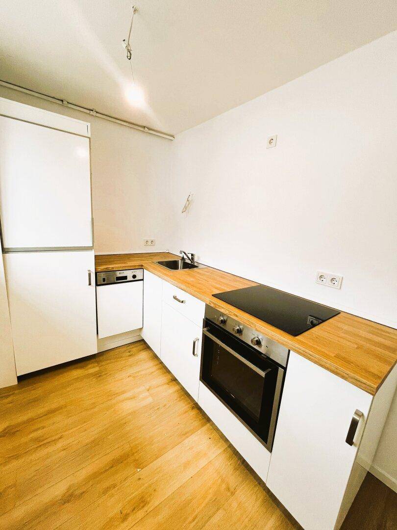 Separate Küche mit Sitzecke