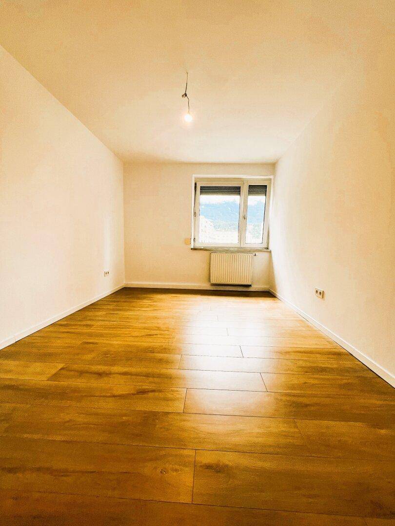 Schlafzimmer 2 mit ca. 12m²