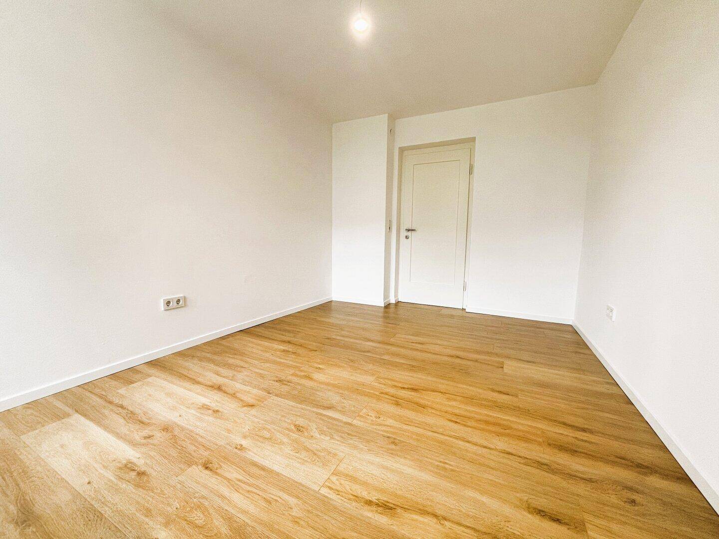 Zimmer 2 mit ca. 12m²