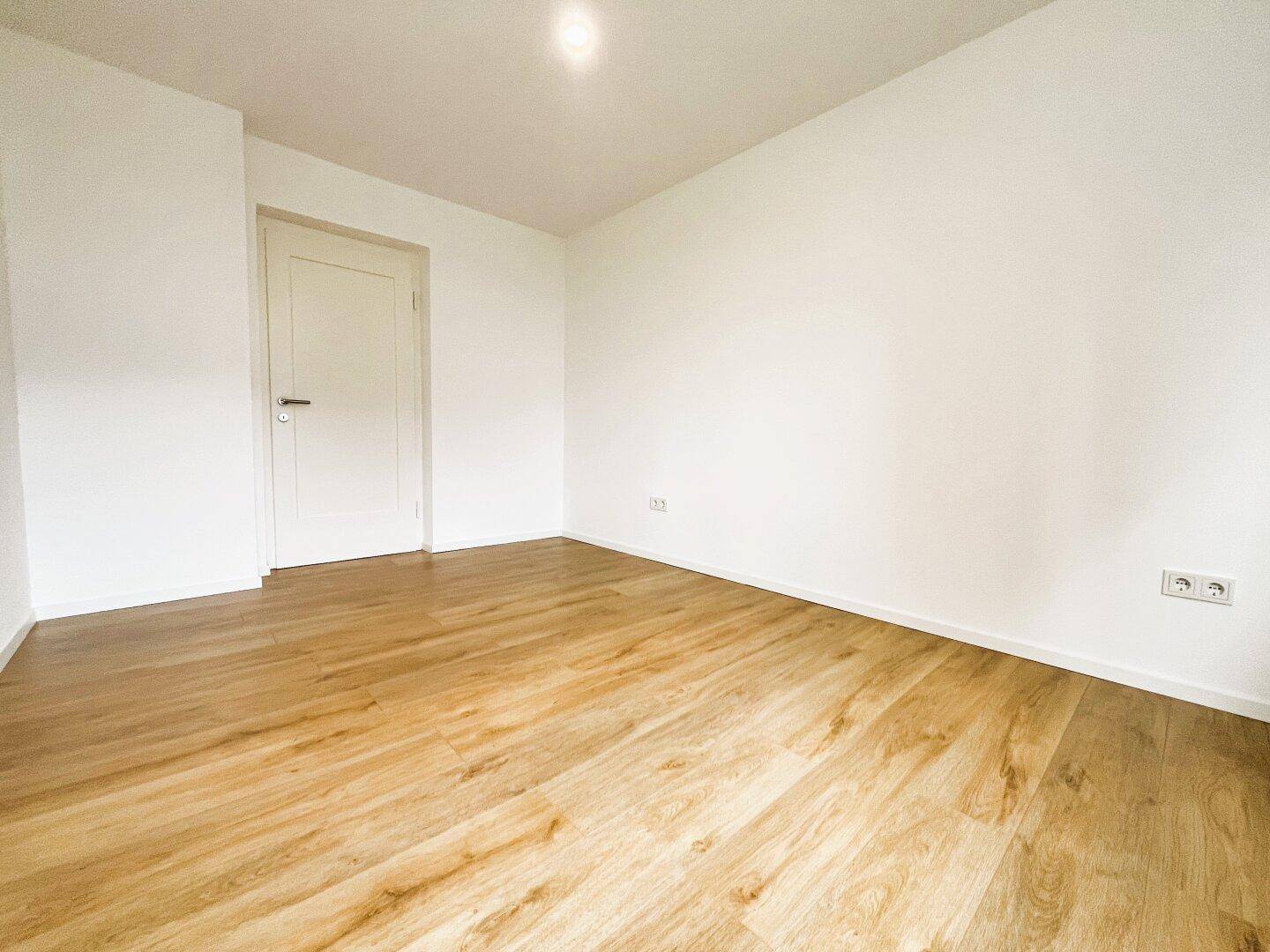 Zimmer 2 mit ca. 12m²