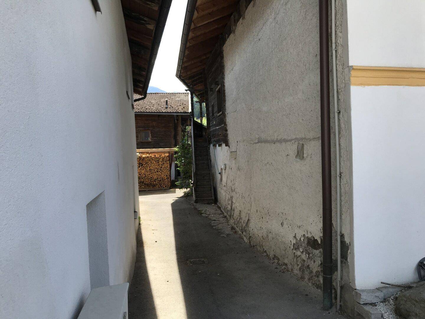 Sanierungsbedürftiges Wohnhaus in bester Wohnlage von Kolsass - Ansicht 6