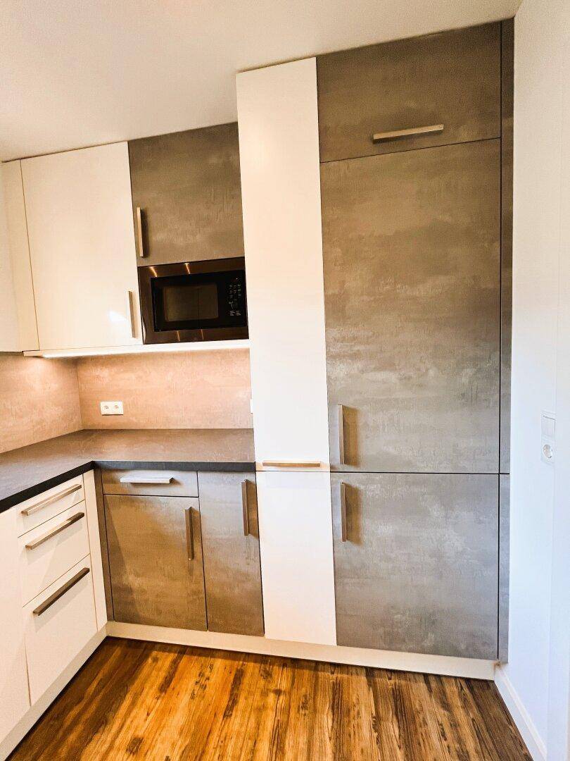 Kühlschrank mit Tiefkühler