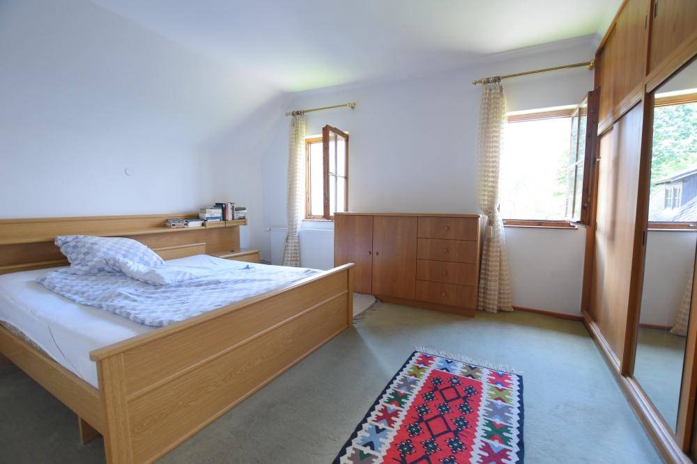 2. Schlafzimmer OG