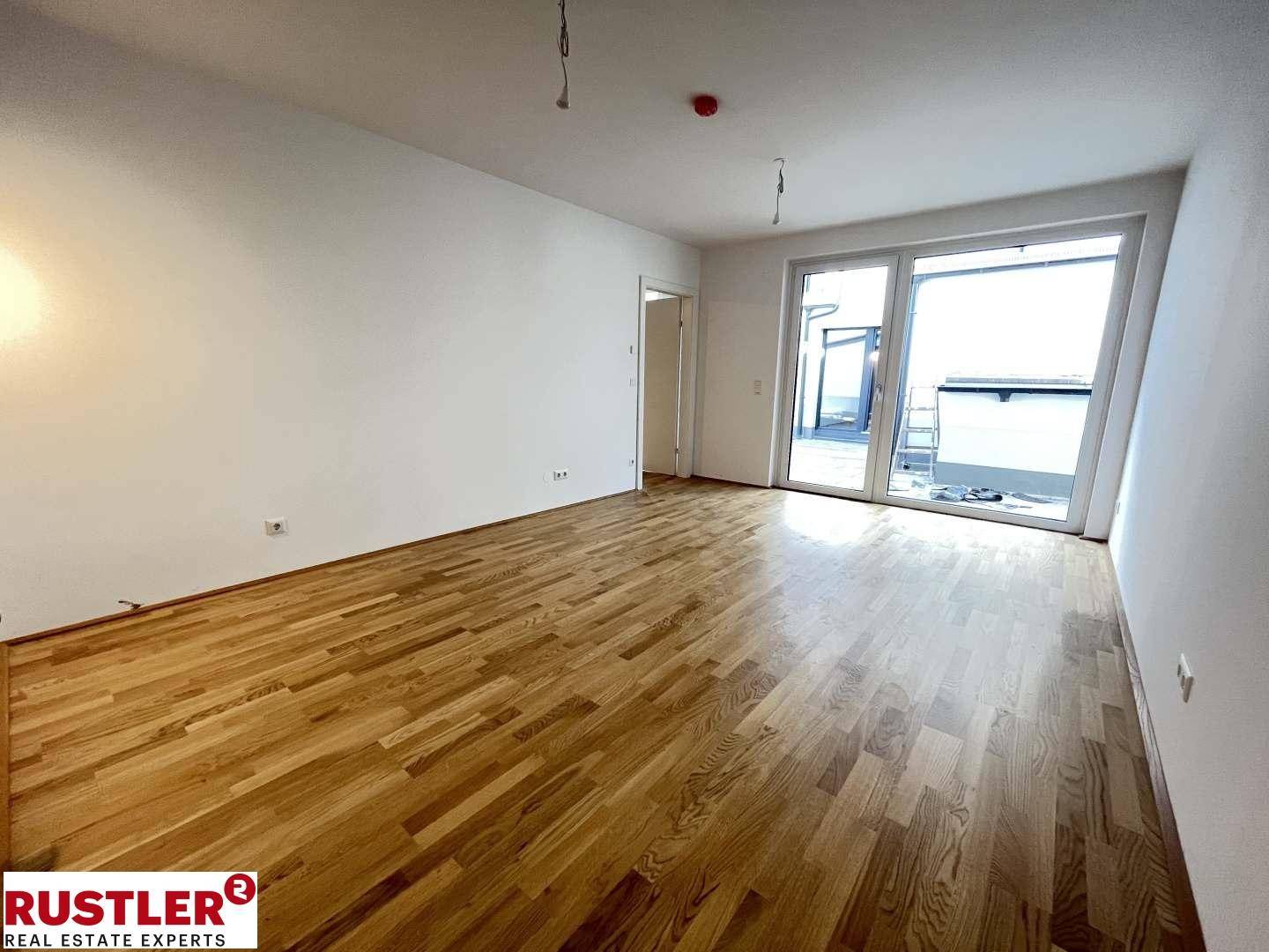 2.4 Wohnzimmer