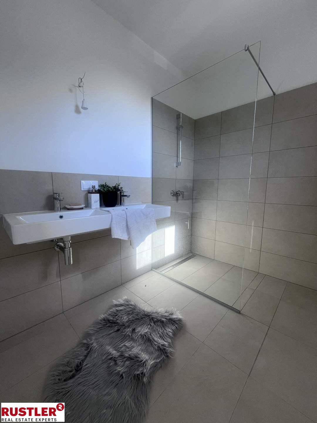 Badezimmer 2